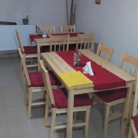 Casa Cosmin Guest House Dobra Exterior photo