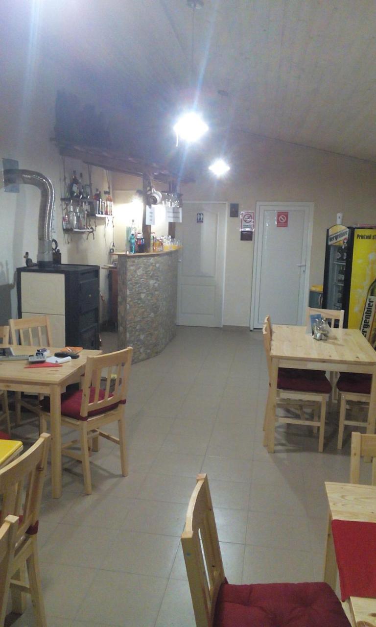 Casa Cosmin Guest House Dobra Exterior photo